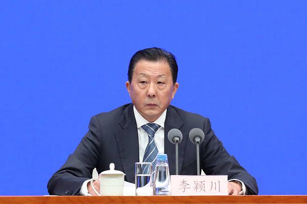 亚洲激情三区